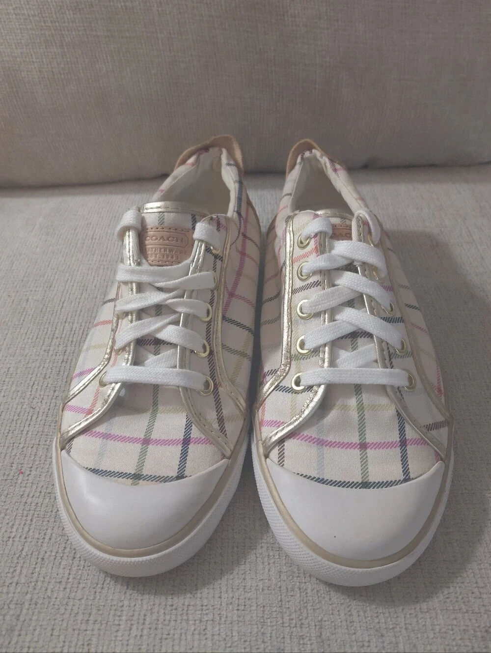Coach Barrett Colorful Plaid Low-Top Sneakers with Gold Accents Size 8